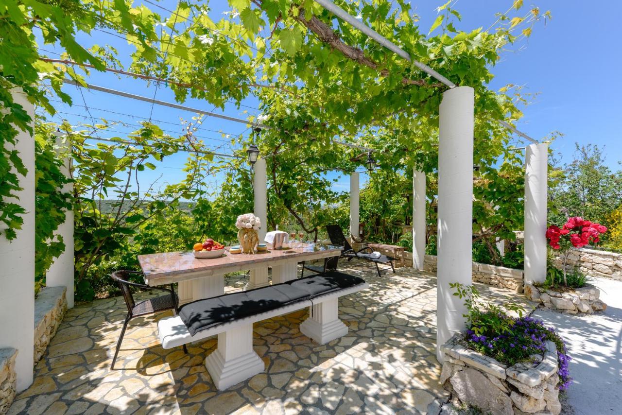 Haus Lilli Mit Pool Apartment Razanac Exterior photo